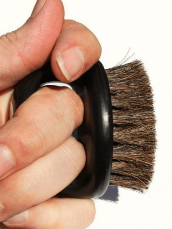 Knuckle Fade Brush