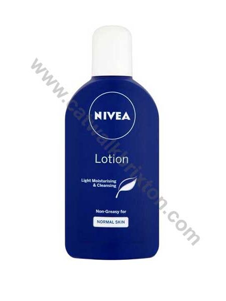 NIVEA | LIGHT MOISTURISING AND CLEANSING BODY LOTION FOR NORMAL SKIN 250ml