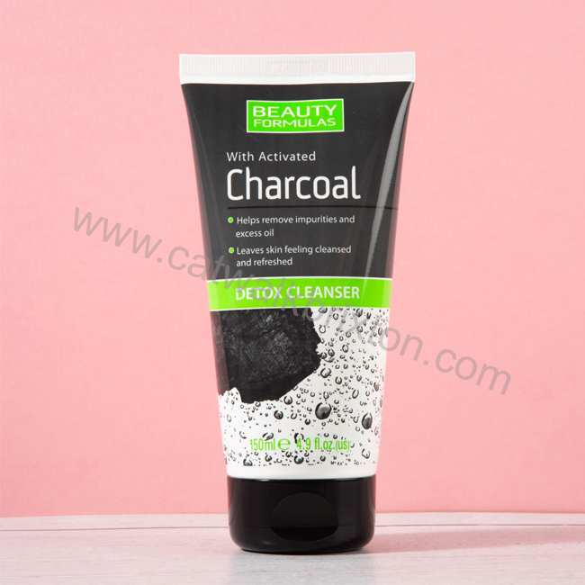 Beauty Formulas | Charcoal Detox Cleanser (150ml)